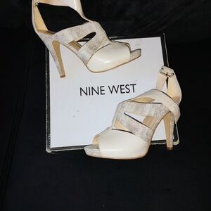 Nine West Cream and Tan Heels
